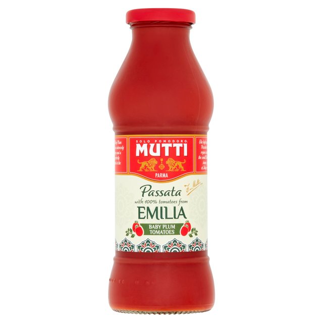 Mutti Regional Passata Emilia Romagna with Baby Plum Tomatoes 400g